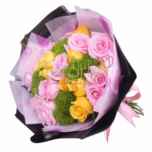 Ramo Floral: Tiernas Rosas de Abril