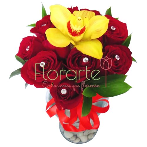 Bouquet Orquídea posada sobre rosas